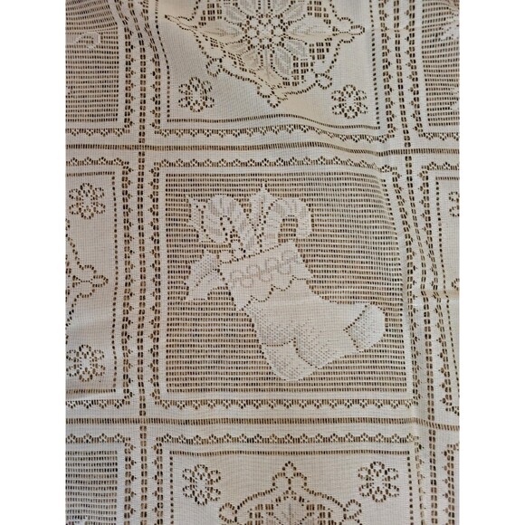 Vintage Artex Lace Winter Scene Obling 60x90 Tablecloth Ivory Christmas - Picture 8 of 11